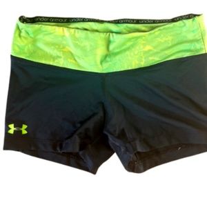 Girls Under Armour Shorts/Spandex
